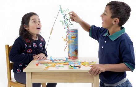 Настольная игра Баланс Melissa & Doug MD14276 Sweets & Treats Sticker Pad