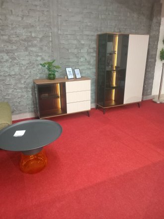 Комод з підсвіткою Вічі / Vici KSZ103 1-дверний з 3 шухлядами Горіх/кашемір Perfect Home Польща (PFH-091277)