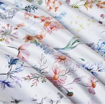 ​Комплект постільної білизни Білий з польовими квітами 200х230 см