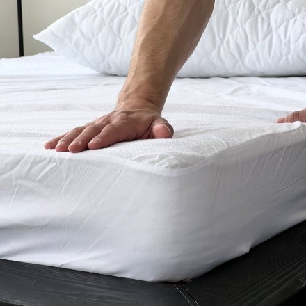 Наматрацник AquaStop з резинкою по периметру 120х190 см Наматрацник AquaStop з резинкою по периметру 120х190 см