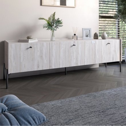 Тумба під телевізор на 3 шухляди LION Wood з чорними ніжками 160х65х40 см Самоа Димчастий (LION-043104) Тумба під телевізор на 3 шухляди LION Wood з чорними ніжками 160х65х40 см Самоа Димчастий (LION-043104)
