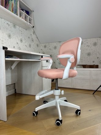 Крісло обертове дитяче з підставкою для ніг PERFECT KIDS PINK Perfect Home Рожевий (PFH-092118) Крісло обертове дитяче з підставкою для ніг PERFECT KIDS PINK Perfect Home Рожевий (PFH-092118)